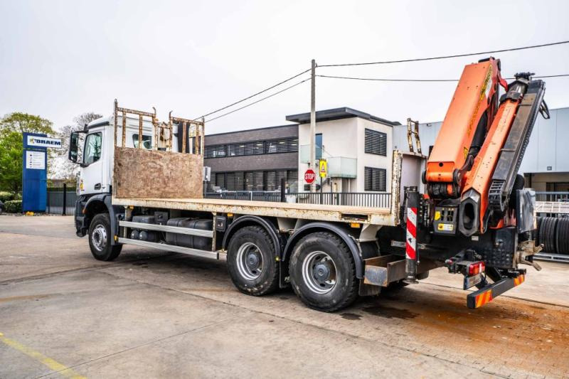 Mercedes AROCS 2648 + PALFINGER 23 T/M + 5 EXT - Tovornjak s kesonom, Tovornjak z dvigalom: slika 5 Mercedes AROCS 2648 + PALFINGER 23 T/M + 5 EXT - Tovornjak s kesonom, Tovornjak z dvigalom: slika 5