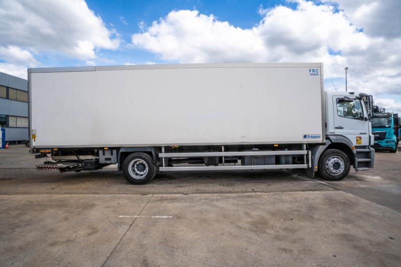 Mercedes AXOR 1829-MP3+ CARRIER - Tovornjak hladilnik: slika 3 Mercedes AXOR 1829-MP3+ CARRIER - Tovornjak hladilnik: slika 3