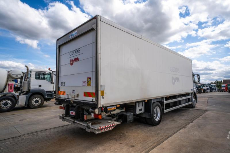 Mercedes AXOR 1829-MP3+ CARRIER - Tovornjak hladilnik: slika 4 Mercedes AXOR 1829-MP3+ CARRIER - Tovornjak hladilnik: slika 4