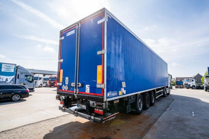 Lecitrailer CARRIER 1950 MT+DHOLLANDIA 3 T. - Polprikolica: slika 4 Lecitrailer CARRIER 1950 MT+DHOLLANDIA 3 T. - Polprikolica: slika 4