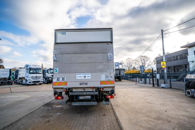 Renault D12 210 DXI // HAYON DHOLLANDIA - Tovornjak zabojnik: slika 4 Renault D12 210 DXI // HAYON DHOLLANDIA - Tovornjak zabojnik: slika 4
