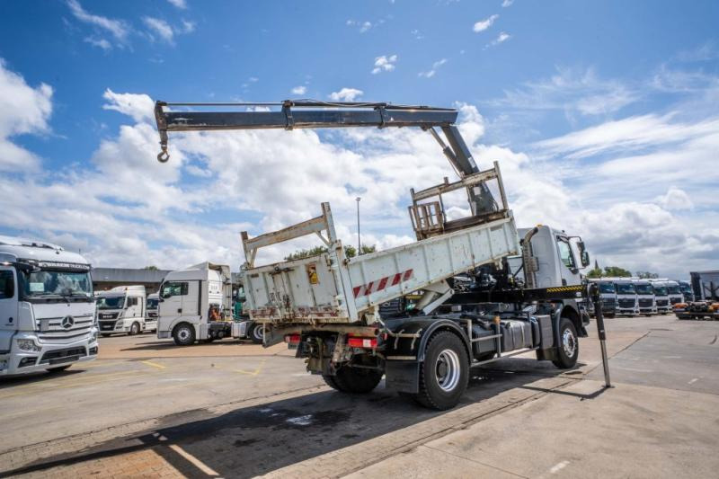 Renault KERAX 370 DXI + TRI BENNE+HIAB 16t/m + 2 EXT - Tovornjak prekucnik, Tovornjak z dvigalom: slika 4 Renault KERAX 370 DXI + TRI BENNE+HIAB 16t/m + 2 EXT - Tovornjak prekucnik, Tovornjak z dvigalom: slika 4