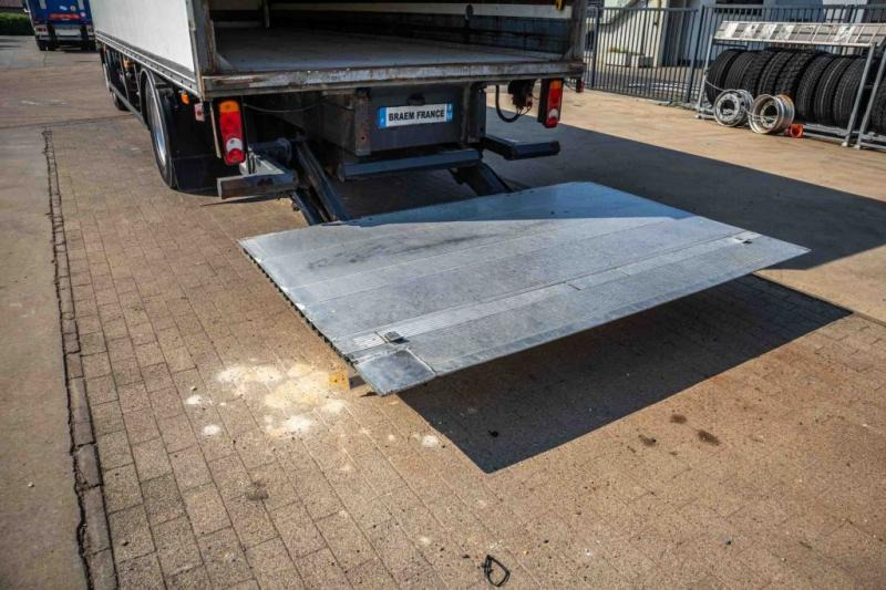 Tovornjak hladilnik Renault MIDLUM 280DXI+POUSSIN/CHICKEN/KUIKEN/KÛKEN: slika 7