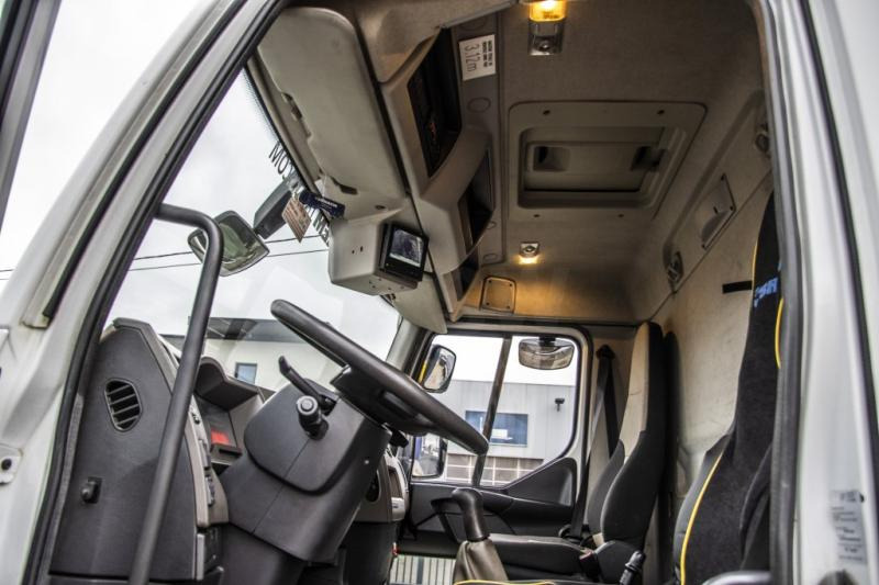Renault PREMIUM 280 DXI + 13000L ( 4COMP. +SOURCE+DOME ) - Tovornjak cisterna: slika 5 Renault PREMIUM 280 DXI + 13000L ( 4COMP. +SOURCE+DOME ) - Tovornjak cisterna: slika 5