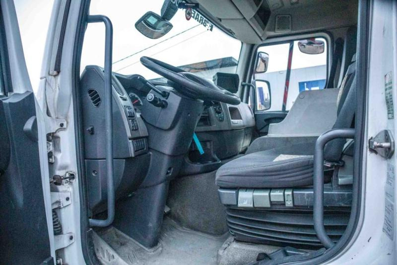Renault PREMIUM 380 DXI-6x2 - Tovornjak zabojnik: slika 5 Renault PREMIUM 380 DXI-6x2 - Tovornjak zabojnik: slika 5