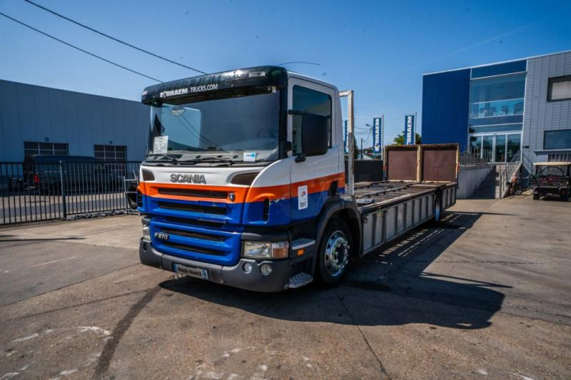 Scania P 270 (19T)- PORTE GAZ /10 PALETTES - Tovornjak s kesonom: slika 1 Scania P 270 (19T)- PORTE GAZ /10 PALETTES - Tovornjak s kesonom: slika 1