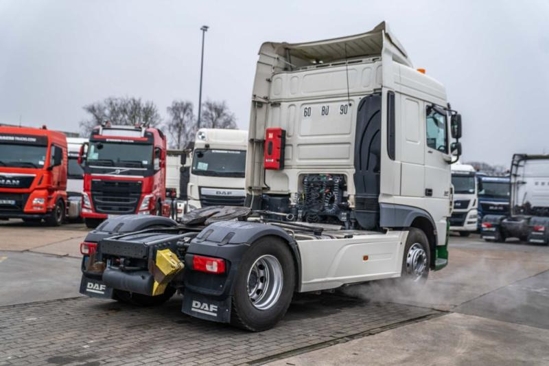 DAF XF 460 + HYDRAULIQUE (50Ton) - Vlačilec: slika 3 DAF XF 460 + HYDRAULIQUE (50Ton) - Vlačilec: slika 3