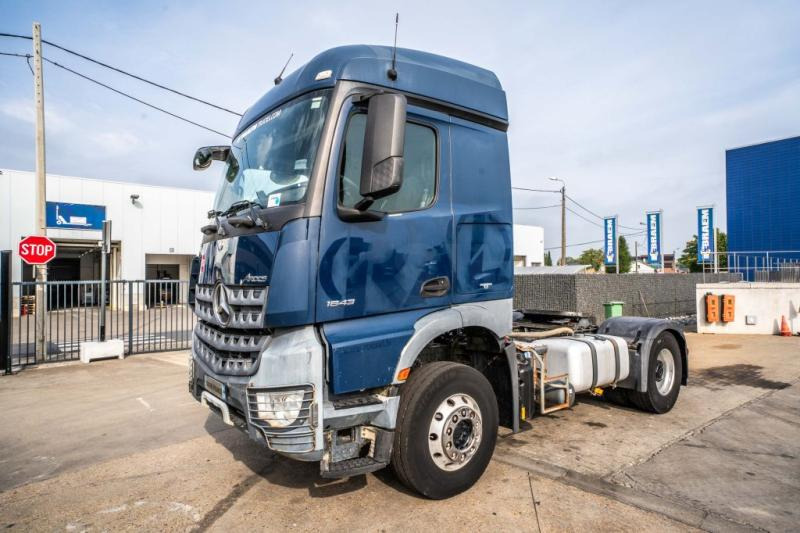 Mercedes AROCS 1843 LS ( NO ACTROS)+BIG AXLE +HYDR. - Vlačilec: slika 1 Mercedes AROCS 1843 LS ( NO ACTROS)+BIG AXLE +HYDR. - Vlačilec: slika 1