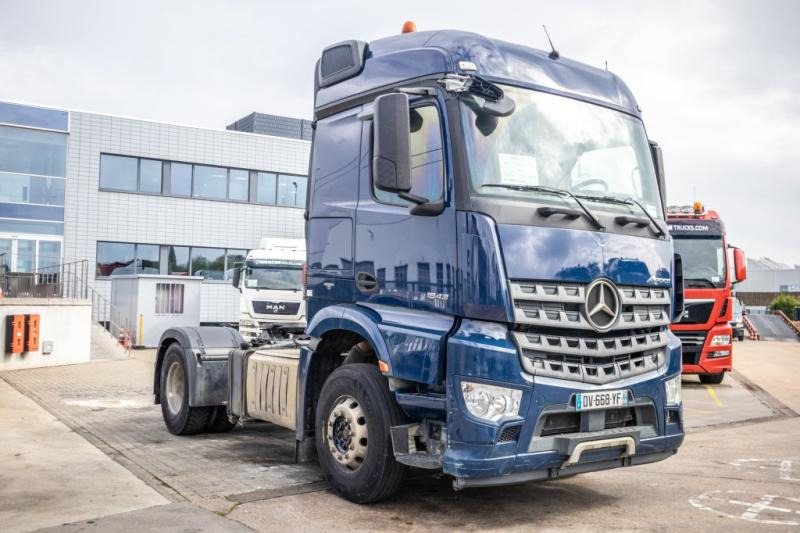 Mercedes AROCS(NO ACTROS) 1843 LS+HYDR - Vlačilec: slika 2 Mercedes AROCS(NO ACTROS) 1843 LS+HYDR - Vlačilec: slika 2