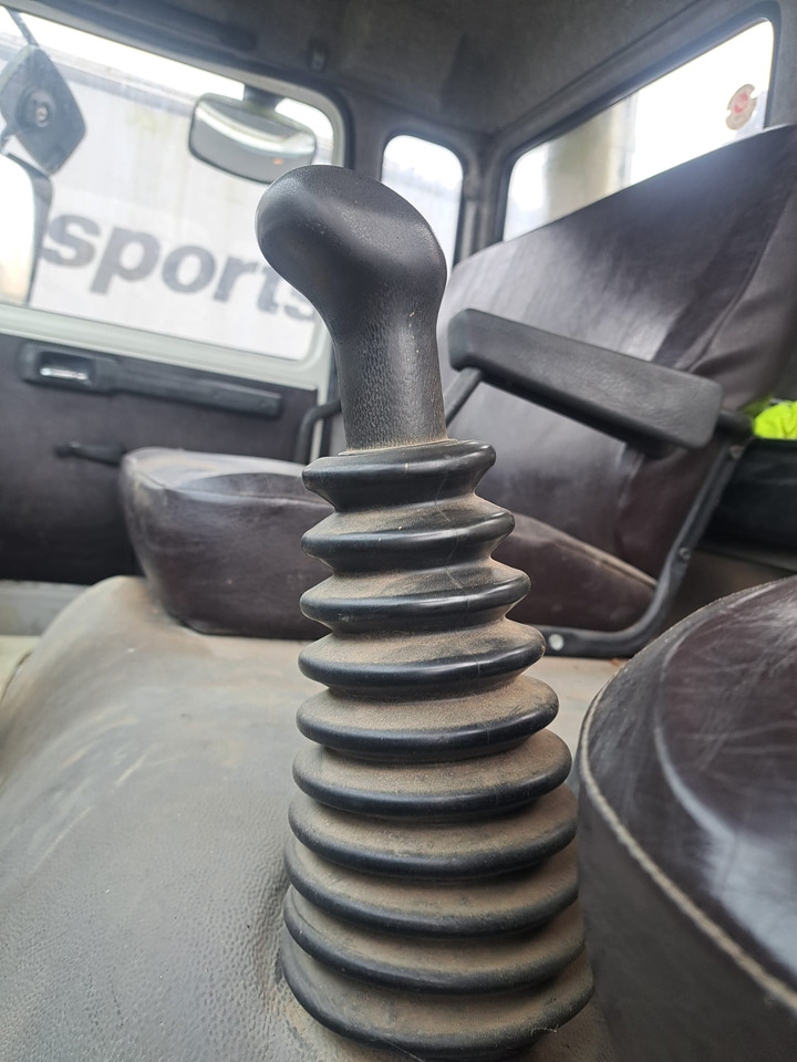 RENAULT - Tovornjak s kesonom: slika 5 RENAULT - Tovornjak s kesonom: slika 5