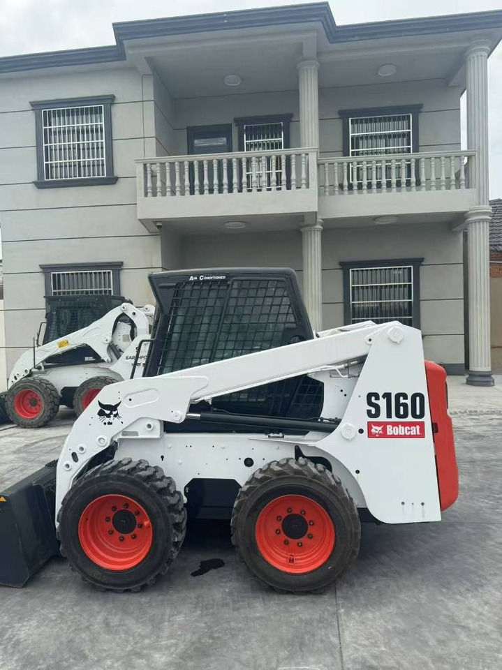 Bobcat S 160 - Mini nakladalec: slika 1 Bobcat S 160 - Mini nakladalec: slika 1