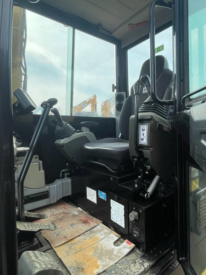 CAT 305.5E2 - Mini bager: slika 5 CAT 305.5E2 - Mini bager: slika 5