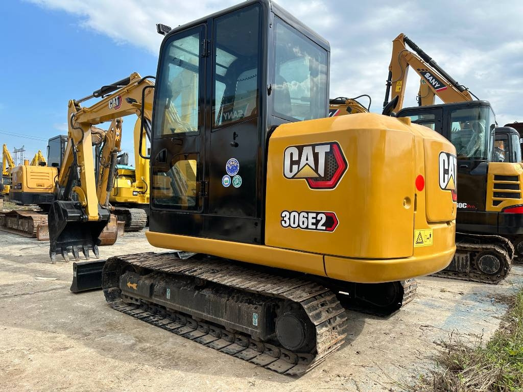 CAT 306 - Mini bager: slika 1 CAT 306 - Mini bager: slika 1