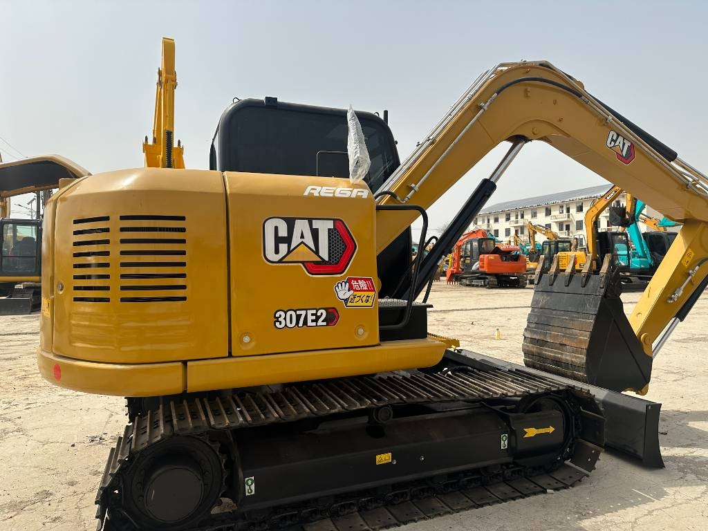 CAT 307E2 - Mini bager: slika 1 CAT 307E2 - Mini bager: slika 1