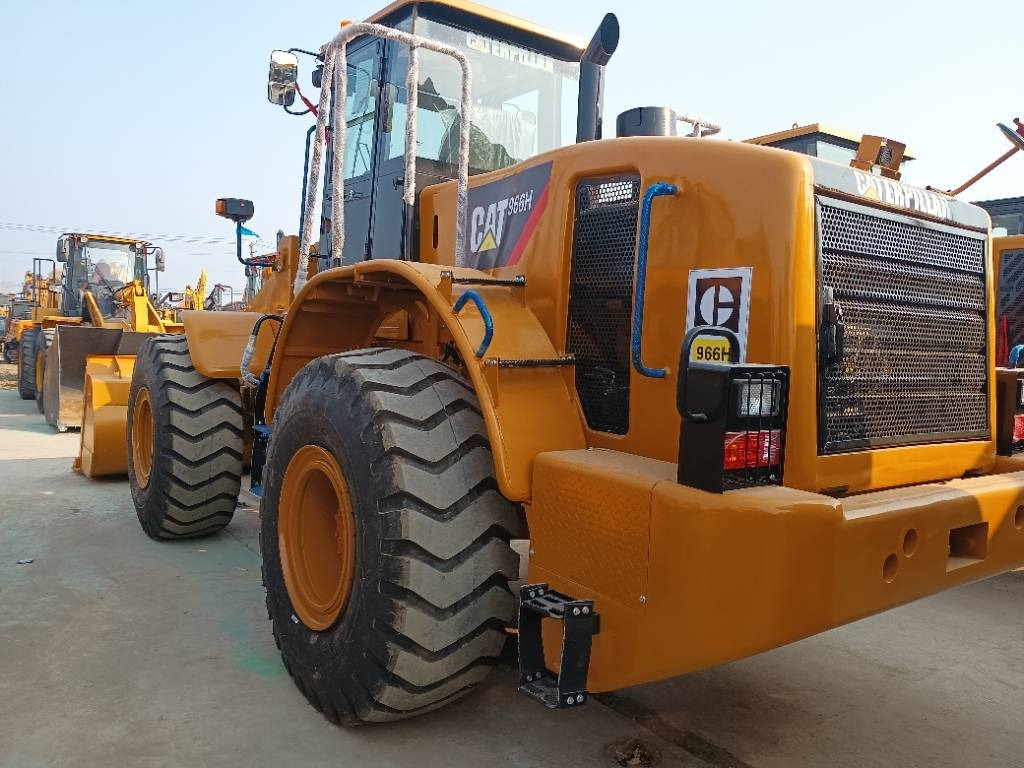 CAT 966 H - Kolesni nakladalec: slika 1 CAT 966 H - Kolesni nakladalec: slika 1