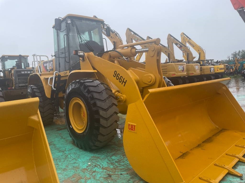 CAT 966 H - Kolesni nakladalec: slika 1 CAT 966 H - Kolesni nakladalec: slika 1