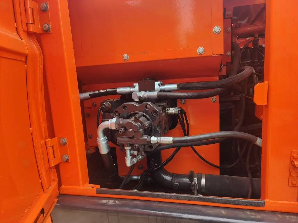 Doosan DX 140 - Bager goseničar: slika 4 Doosan DX 140 - Bager goseničar: slika 4