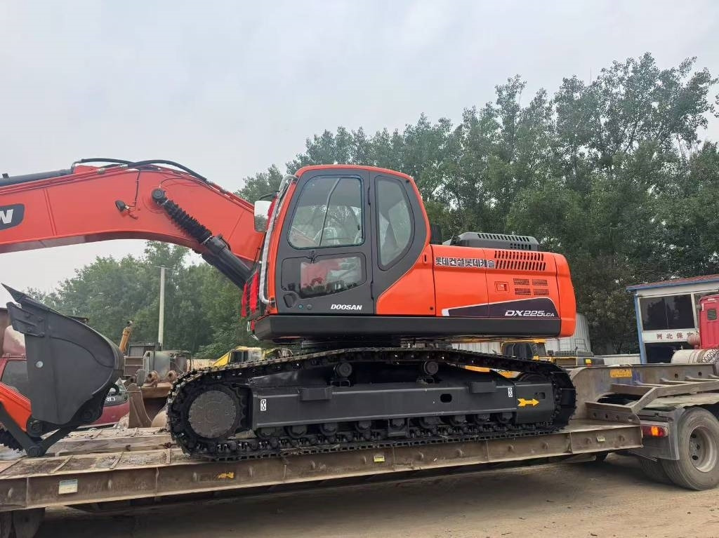 Doosan DX 225 LCA - Bager goseničar: slika 3 Doosan DX 225 LCA - Bager goseničar: slika 3