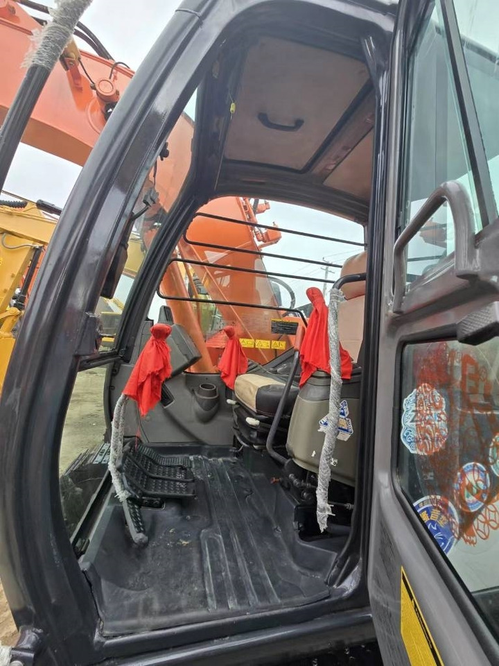 Hitachi ZX 135 US - Bager goseničar: slika 4 Hitachi ZX 135 US - Bager goseničar: slika 4