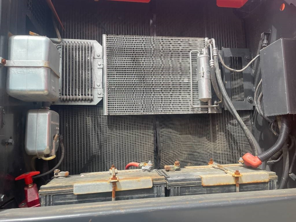 Hitachi ZX 240 - Bager goseničar: slika 3 Hitachi ZX 240 - Bager goseničar: slika 3