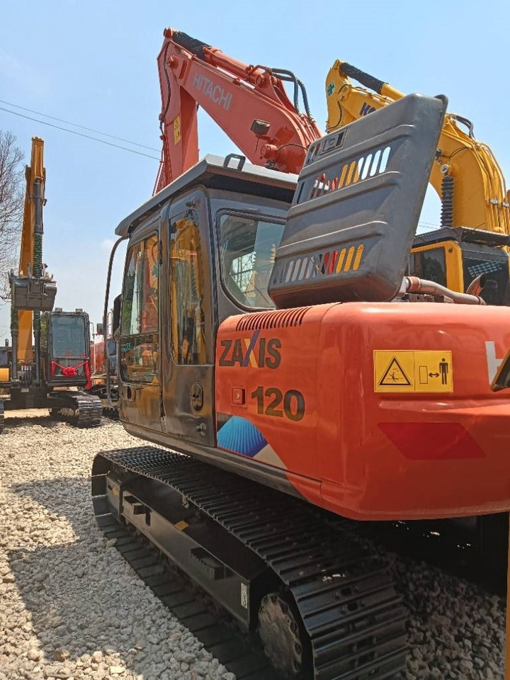 Hitachi ZX 240 - Bager goseničar: slika 5 Hitachi ZX 240 - Bager goseničar: slika 5