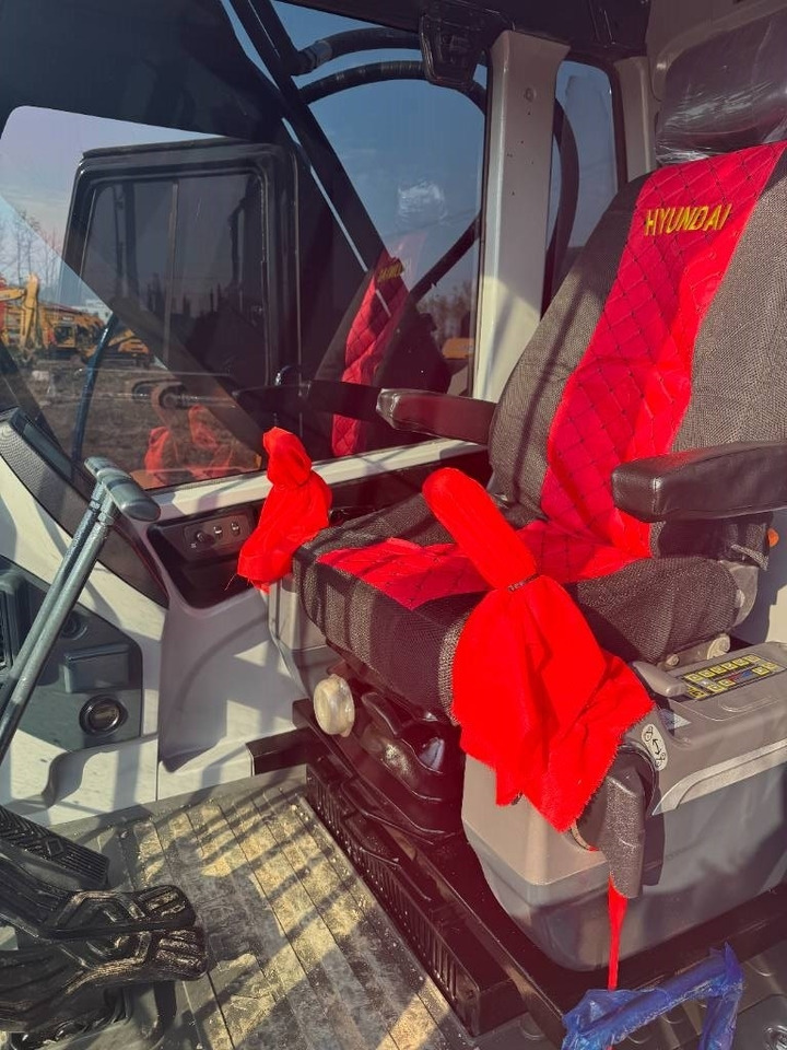 Hyundai HX 220 - Bager goseničar: slika 3 Hyundai HX 220 - Bager goseničar: slika 3