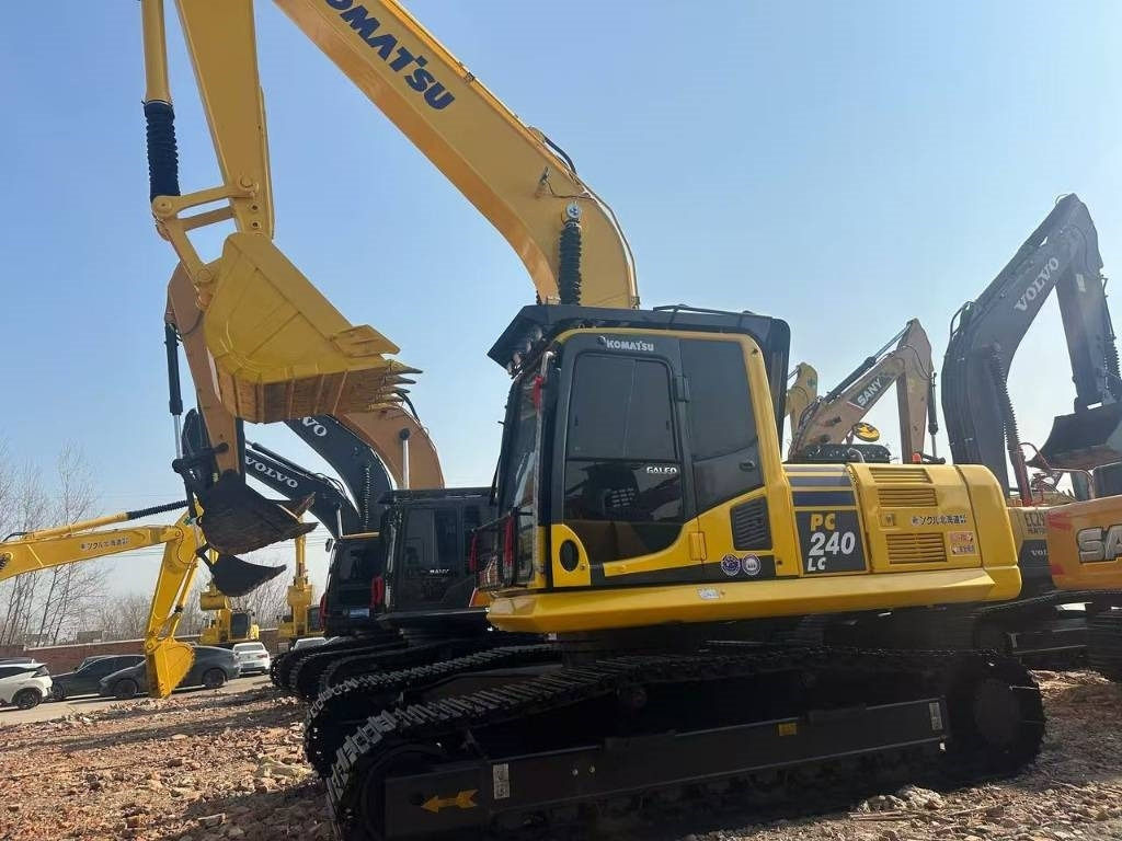 Komatsu PC 240 - Bager goseničar: slika 2 Komatsu PC 240 - Bager goseničar: slika 2