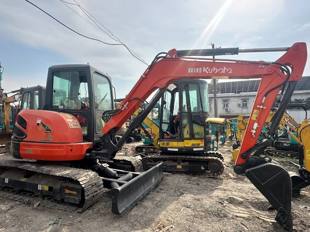 Kubota U 35 - Mini bager: slika 1 Kubota U 35 - Mini bager: slika 1