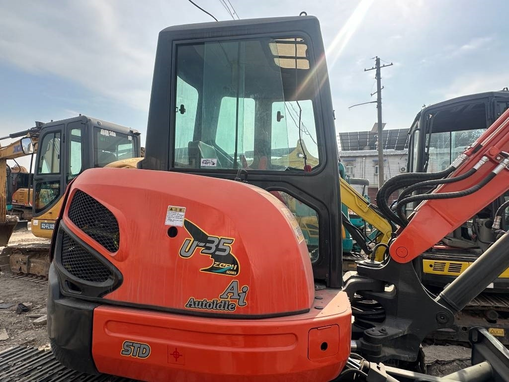 Kubota U 35 - Mini bager: slika 4 Kubota U 35 - Mini bager: slika 4