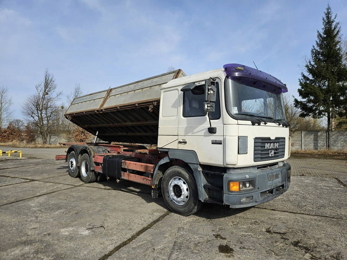 Tovornjak prekucnik MAN 26.403 2-sides Tipper, manual pump and injectors: slika 1