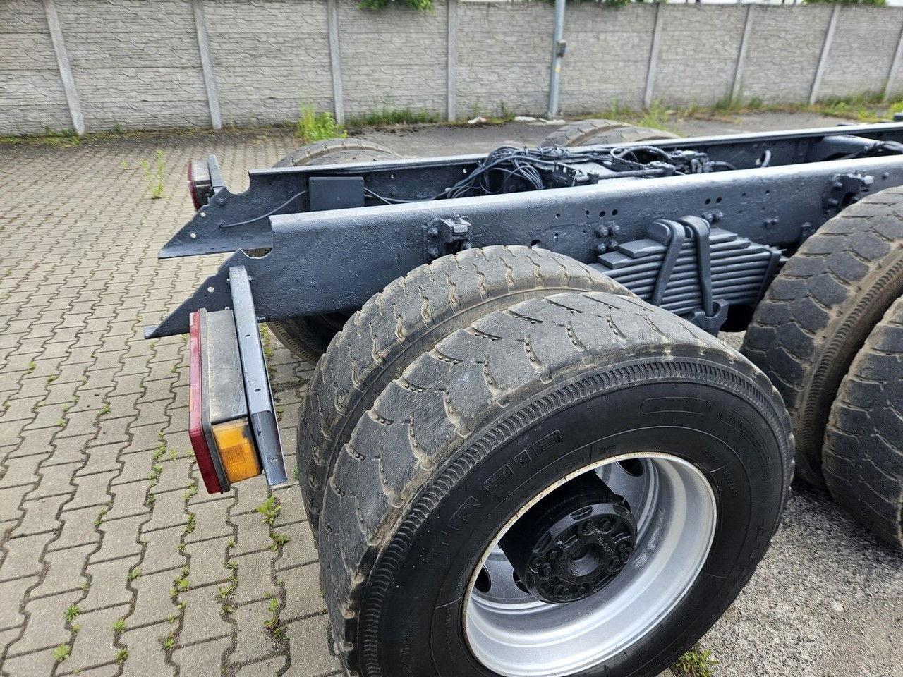 Scania 144 530 6X4 Manual Pump AND Injectros - Full Sprin G - Tovornjak-šasija: slika 5 Scania 144 530 6X4 Manual Pump AND Injectros - Full Sprin G - Tovornjak-šasija: slika 5