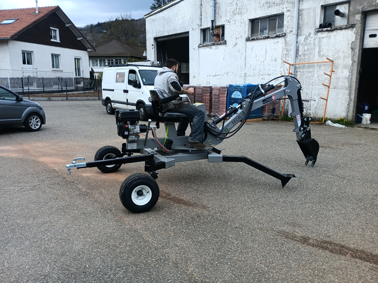 HG TECH Mini Pelle Araignée - Bager pajek: slika 1 HG TECH Mini Pelle Araignée - Bager pajek: slika 1