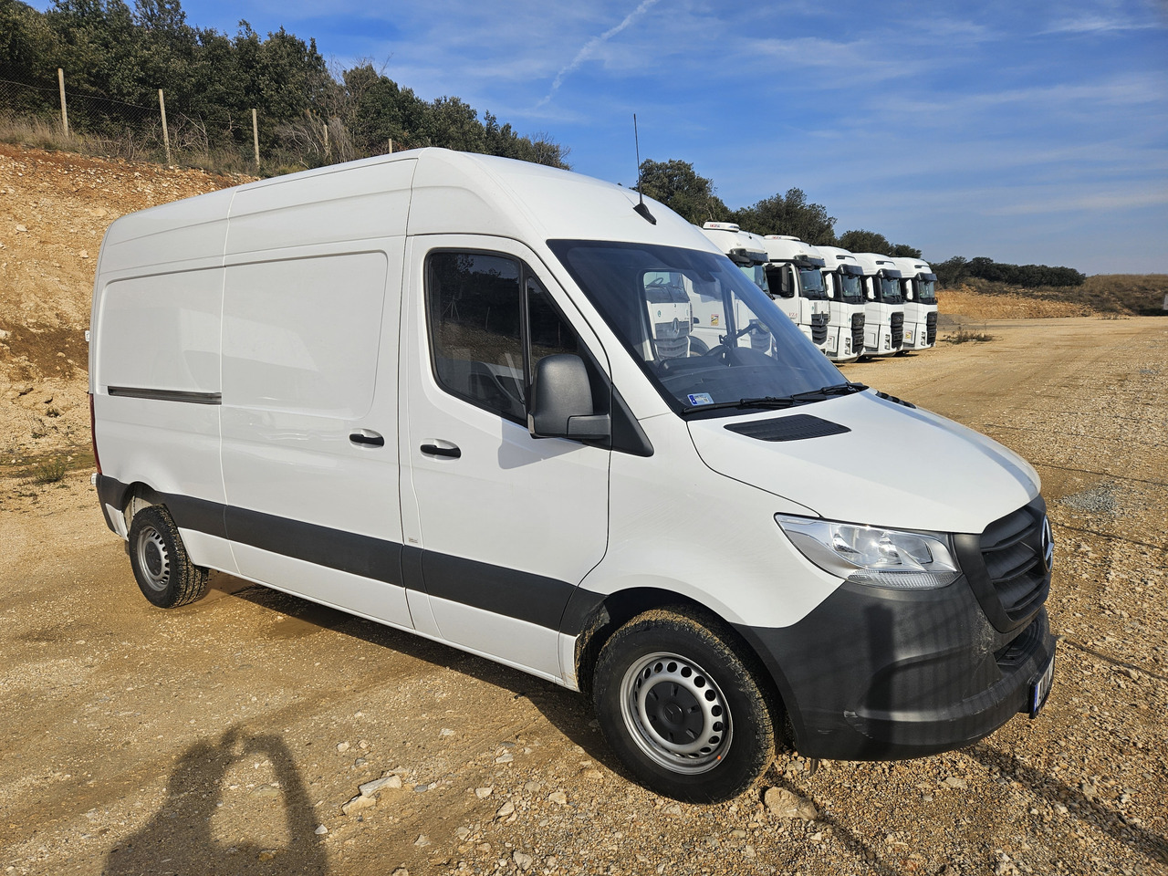 Mercedes-Benz Mercedes-Benz Sprinter L2H2 907 315 CDI - Dostavno vozilo z zabojnikom: slika 1 Mercedes-Benz Mercedes-Benz Sprinter L2H2 907 315 CDI - Dostavno vozilo z zabojnikom: slika 1