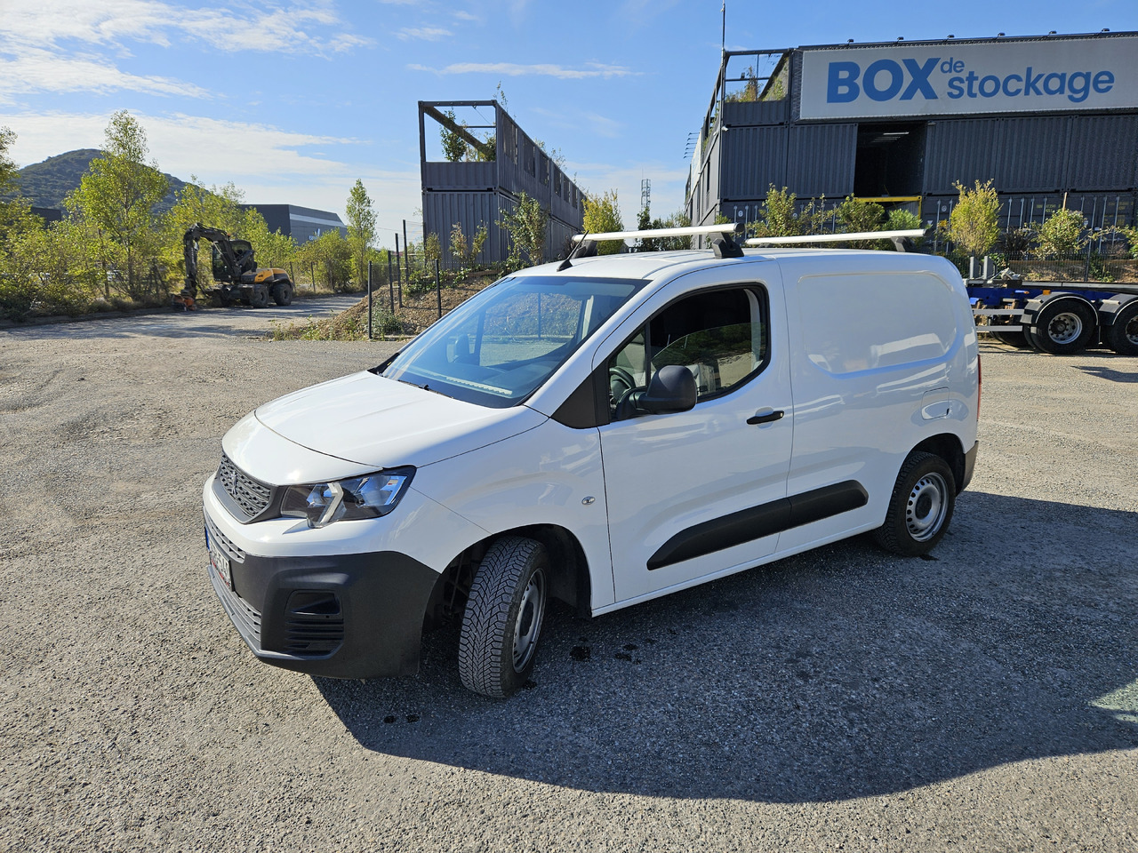 Peugeot Partner 1.5 Blue HDi 100 Premium L1 - Mali kombi: slika 1 Peugeot Partner 1.5 Blue HDi 100 Premium L1 - Mali kombi: slika 1