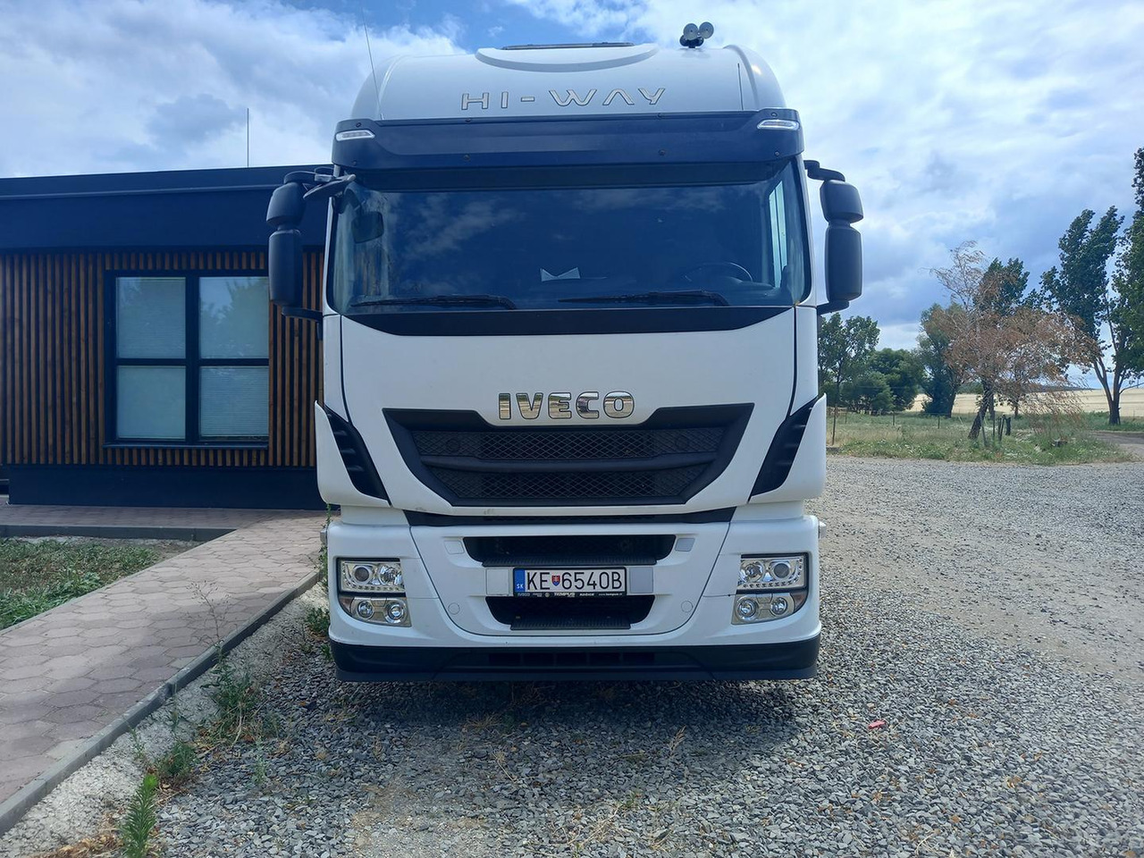 Iveco AS440T/P, 353kW, EURO 6 - Tovornjak s kesonom: slika 3 Iveco AS440T/P, 353kW, EURO 6 - Tovornjak s kesonom: slika 3