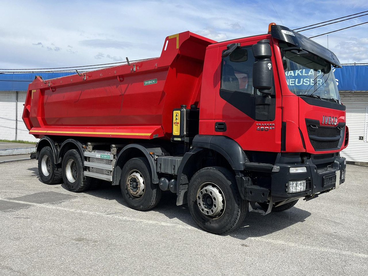 Iveco TRAKKER 8x4, 450, Sklápač - Tovornjak prekucnik: slika 1 Iveco TRAKKER 8x4, 450, Sklápač - Tovornjak prekucnik: slika 1