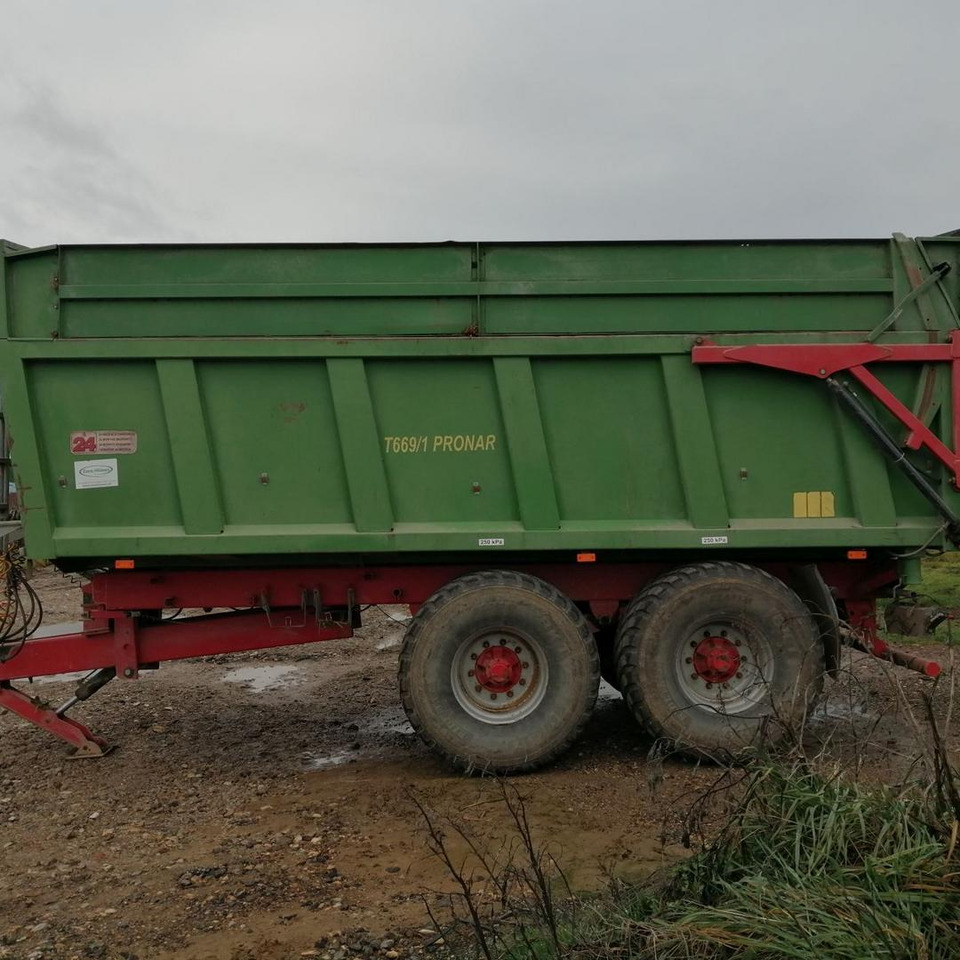 Pronar T, Traktorový náves, 669/1 - Kmetijska kiper prikolica/ Demper: slika 1 Pronar T, Traktorový náves, 669/1 - Kmetijska kiper prikolica/ Demper: slika 1