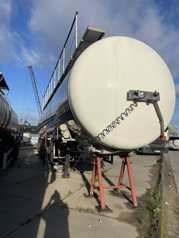 Klaeser TSA 55 C - Polprikolica cisterna: slika 4 Klaeser TSA 55 C - Polprikolica cisterna: slika 4