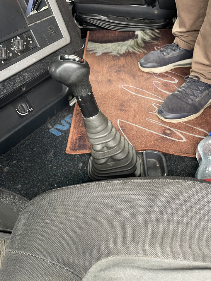 Iveco Stralis AS 440S45 - Vlačilec: slika 4 Iveco Stralis AS 440S45 - Vlačilec: slika 4