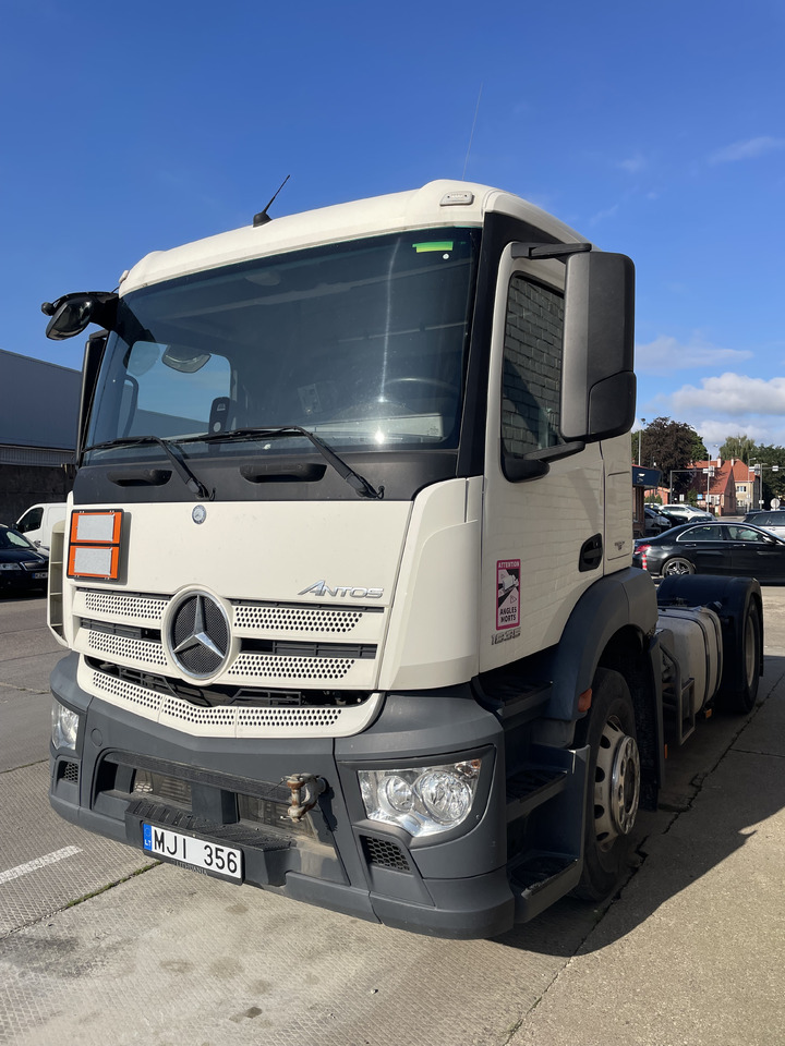 MERCEDES-BENZ ANTOS 1835 RETARDER EURO 6 ADR - Vlačilec: slika 2 MERCEDES-BENZ ANTOS 1835 RETARDER EURO 6 ADR - Vlačilec: slika 2