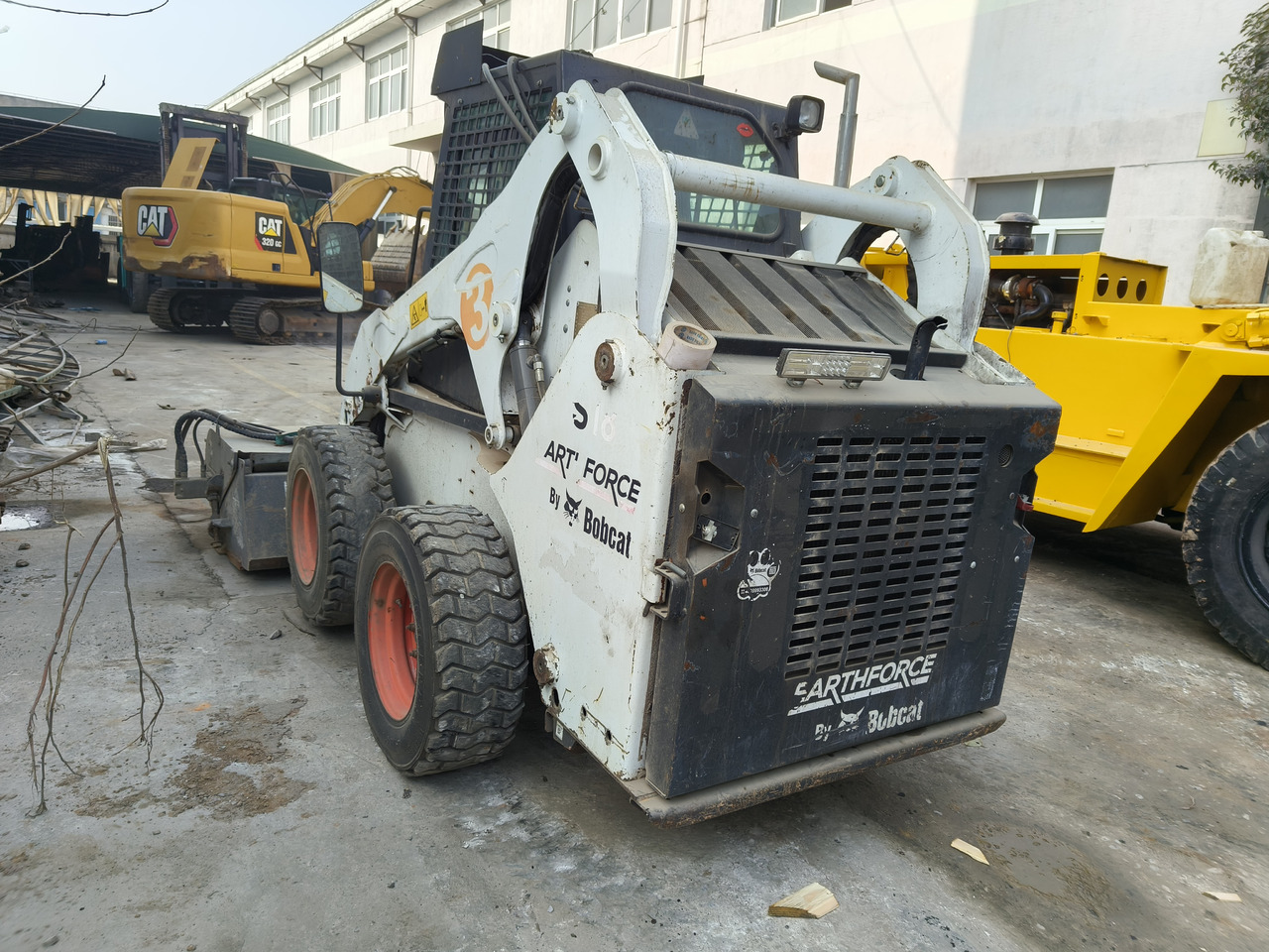 BOBCAT s18 skid steer loader - Mini nakladalec: slika 4 BOBCAT s18 skid steer loader - Mini nakladalec: slika 4