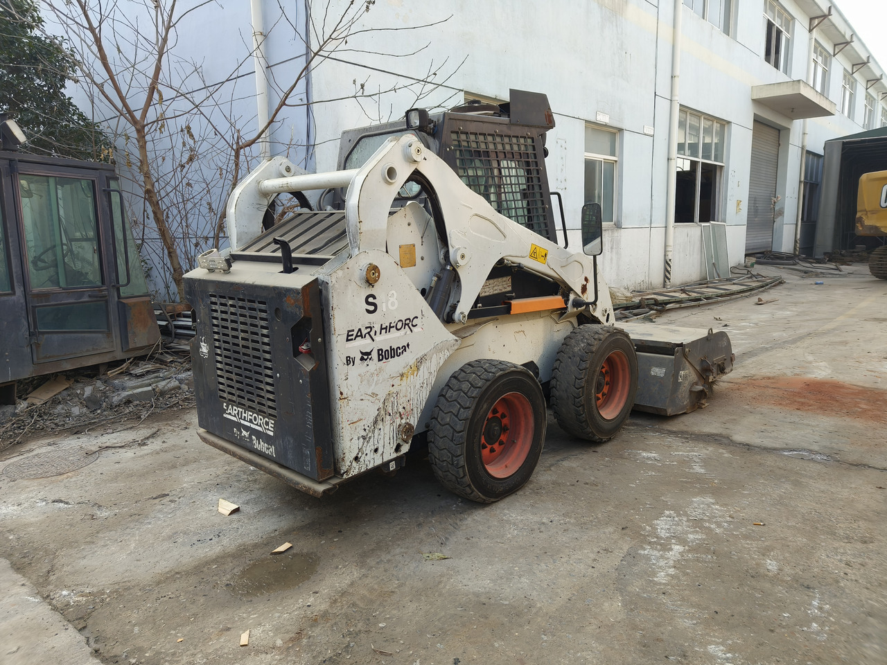 BOBCAT s18 skid steer loader - Mini nakladalec: slika 3 BOBCAT s18 skid steer loader - Mini nakladalec: slika 3