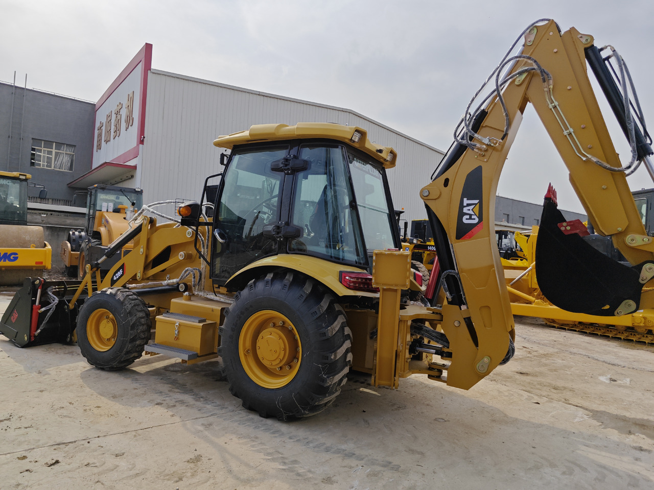 CATERPILLAR 428F backhoe loader - Bager nakladalec: slika 3 CATERPILLAR 428F backhoe loader - Bager nakladalec: slika 3