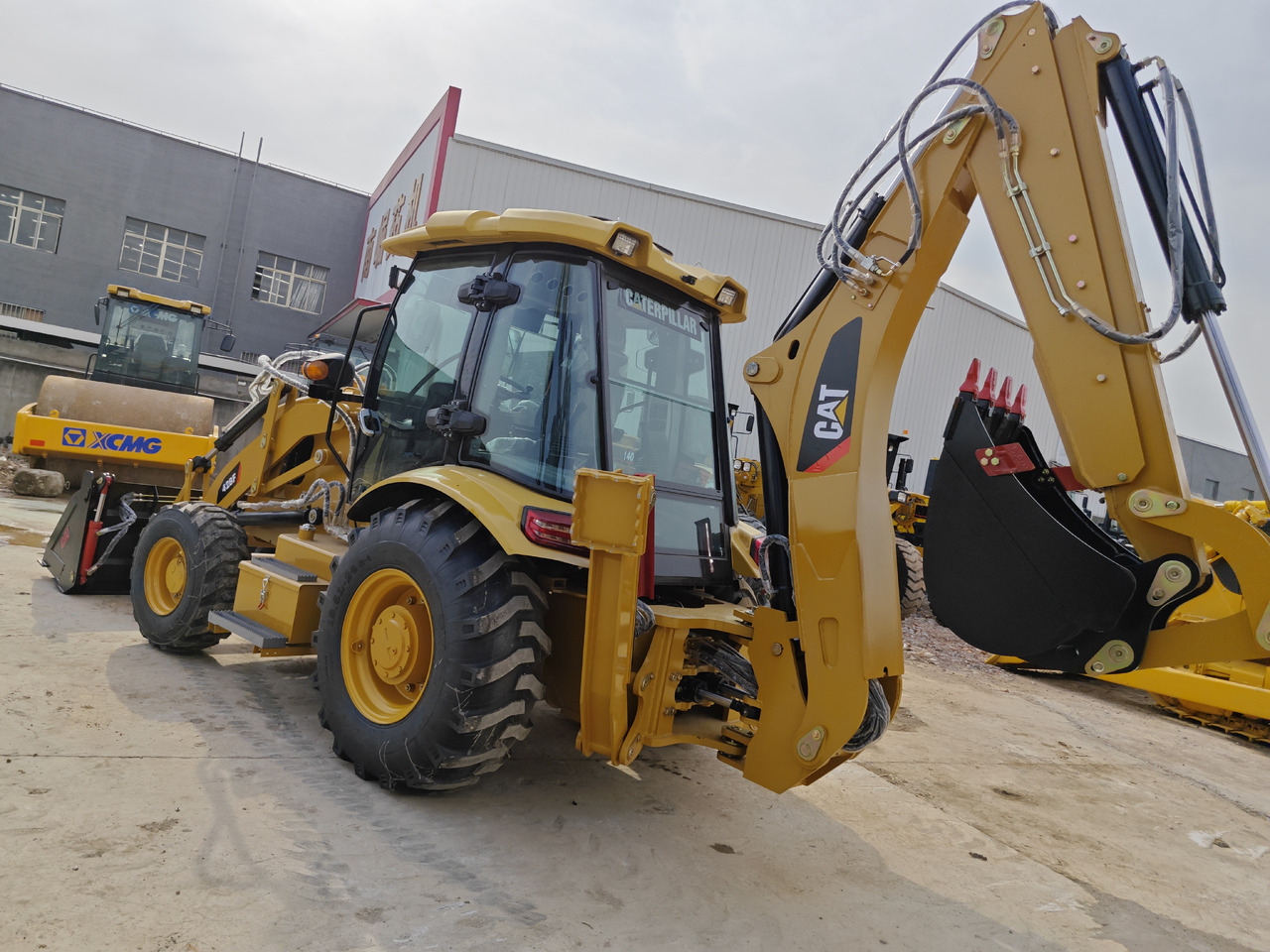 CATERPILLAR 428F backhoe loader - Bager nakladalec: slika 2 CATERPILLAR 428F backhoe loader - Bager nakladalec: slika 2