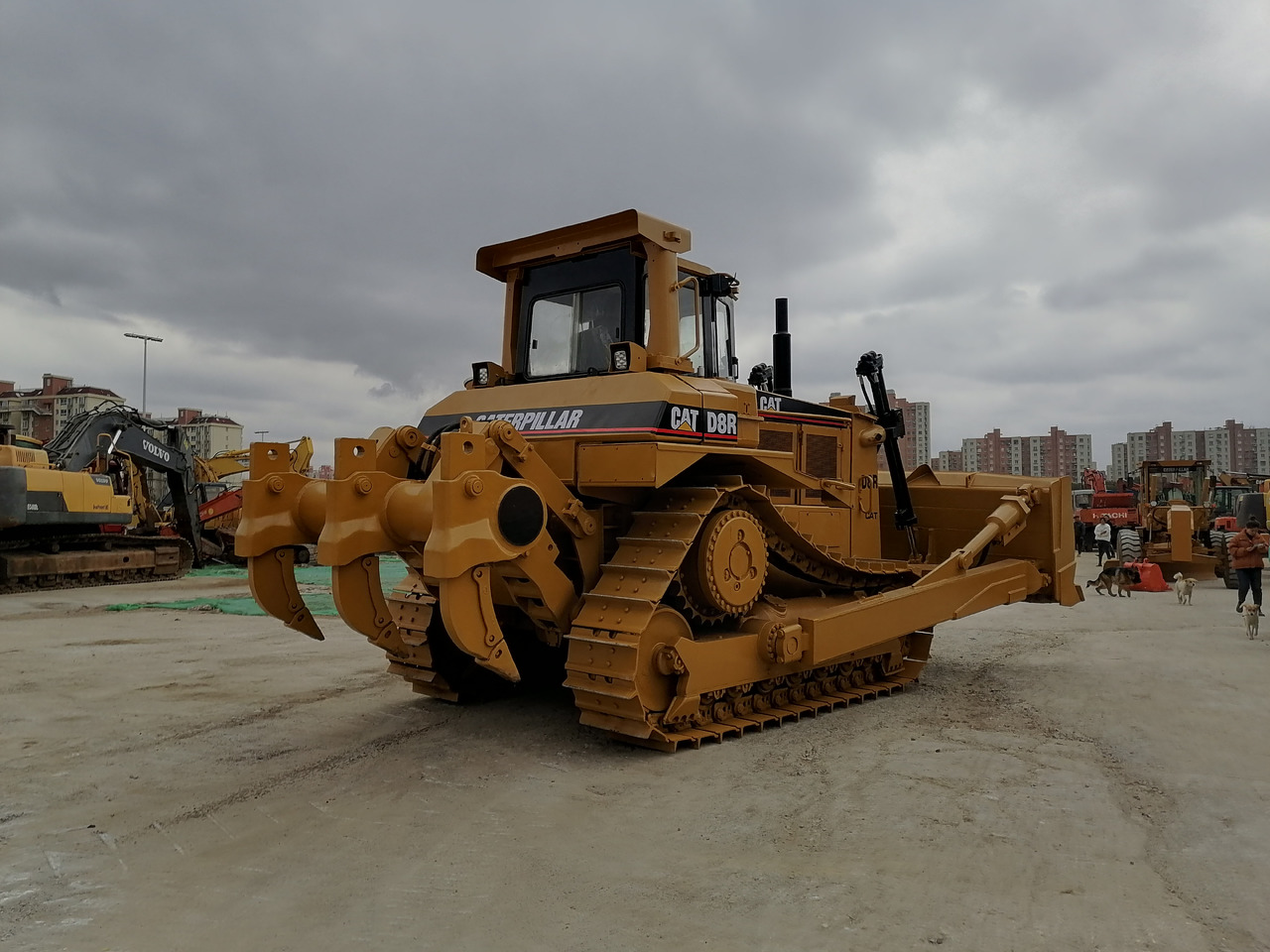 CATERPILLAR D8R - Buldožer: slika 4 CATERPILLAR D8R - Buldožer: slika 4