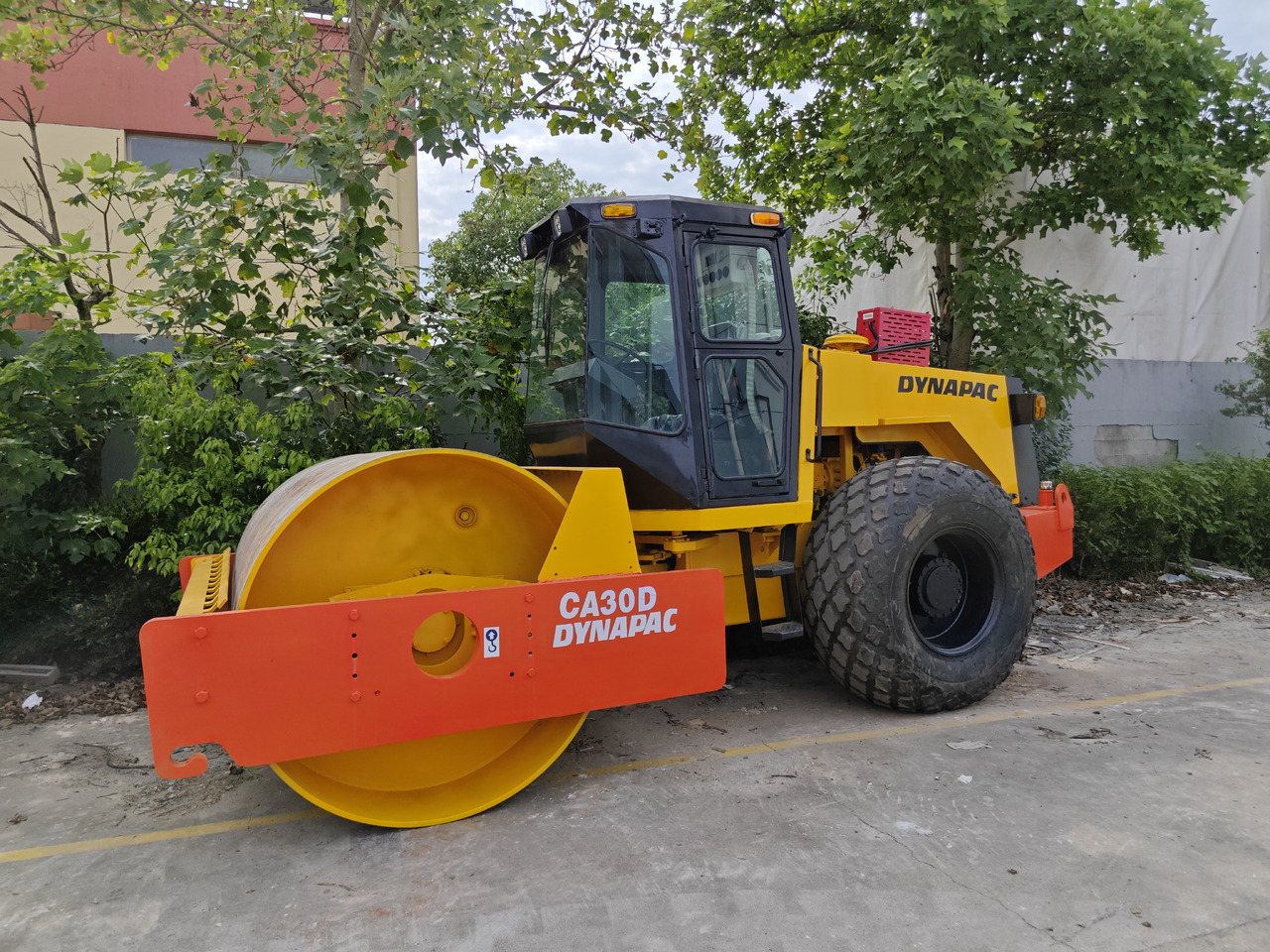 DYNAPAC CA30D USED ROAD ROLLER - Kompaktor: slika 3 DYNAPAC CA30D USED ROAD ROLLER - Kompaktor: slika 3