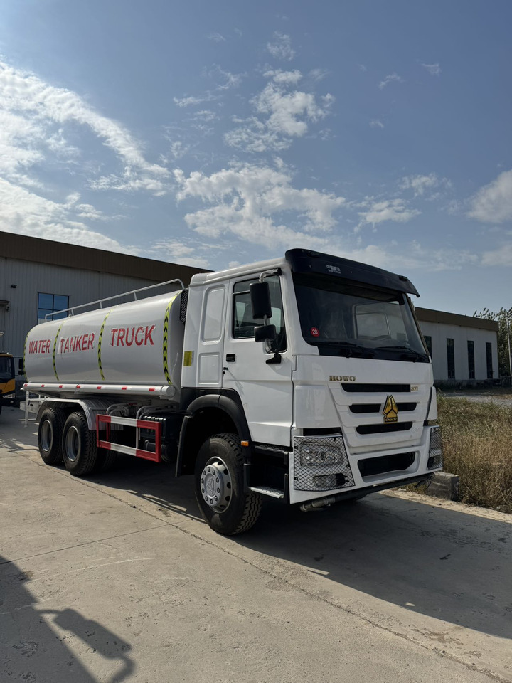 HOWO 371 Water Tanker Truck - Tovornjak cisterna: slika 1 HOWO 371 Water Tanker Truck - Tovornjak cisterna: slika 1