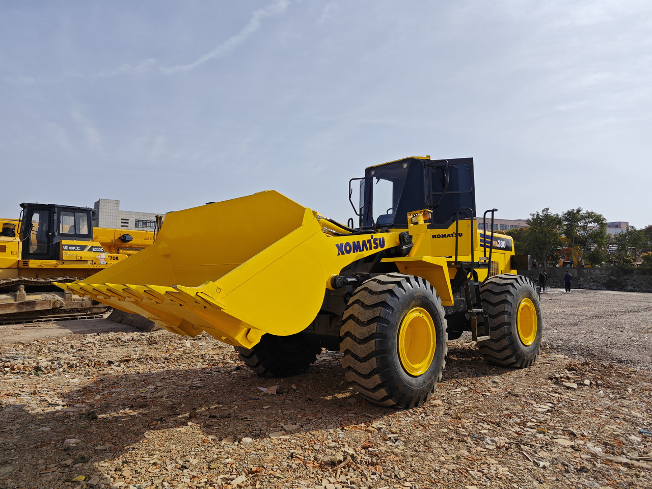 KOMATSU WA380 - Kolesni nakladalec: slika 2 KOMATSU WA380 - Kolesni nakladalec: slika 2