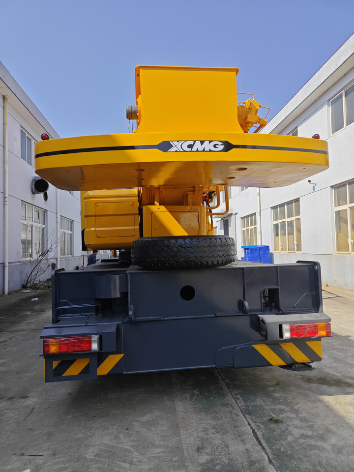 XCMG QY50KC Used Truck Crane - Avtodvigalo: slika 5 XCMG QY50KC Used Truck Crane - Avtodvigalo: slika 5