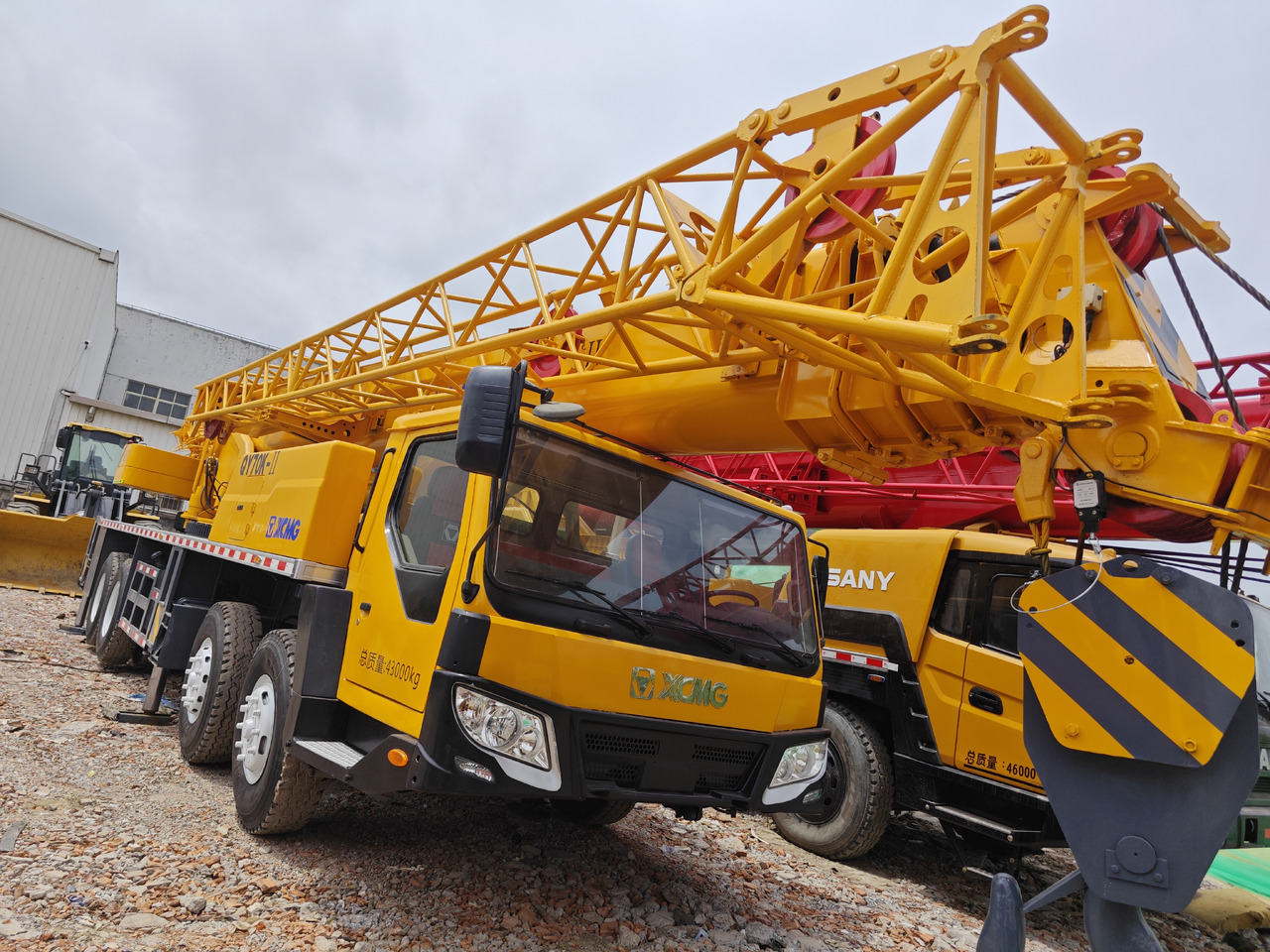 XCMG QY70K QY70KC XTC70 Truck Crane - Avtodvigalo: slika 3 XCMG QY70K QY70KC XTC70 Truck Crane - Avtodvigalo: slika 3